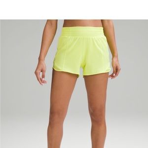 NWT Lululemon Hotty Hot High Rise Lined Short 4”